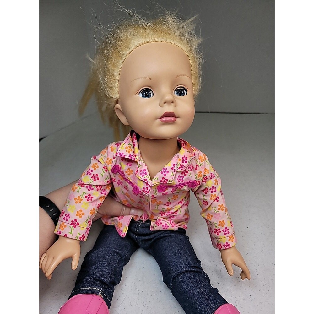 2007 Alexander Contemporary Fashion Doll With Cowgirl Boots 20"